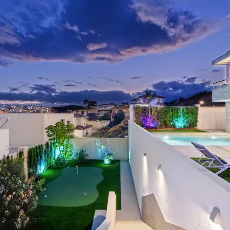 La Bonita Villa *